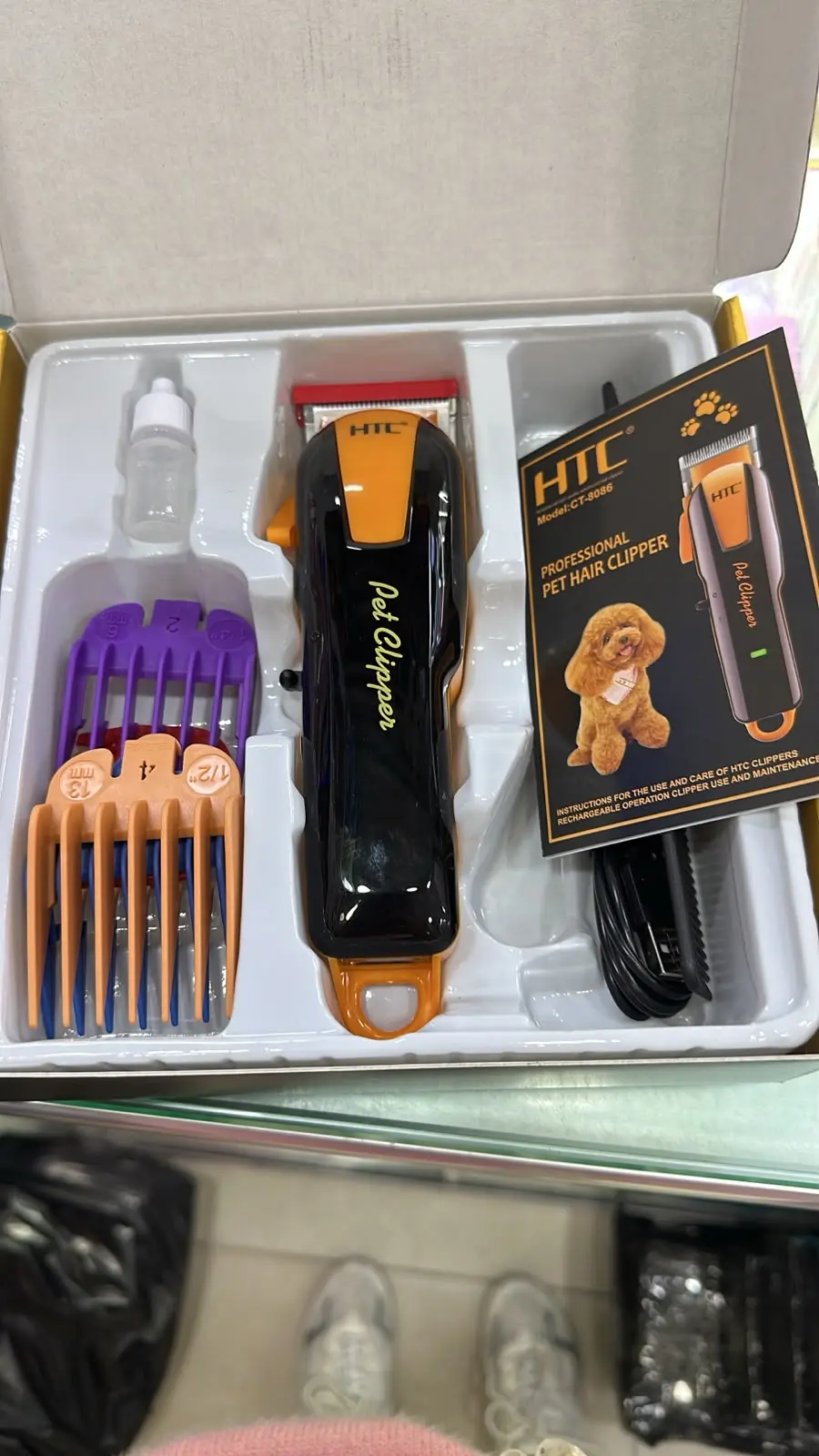 Peluquera Canina Inalambrica HTC CT-8086 con 4 Peines Guia - Corta en Casa