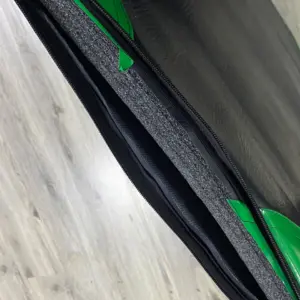 Colchoneta para gimnasio negra de 100x50 cm acolchada con funda lavable con cremallera