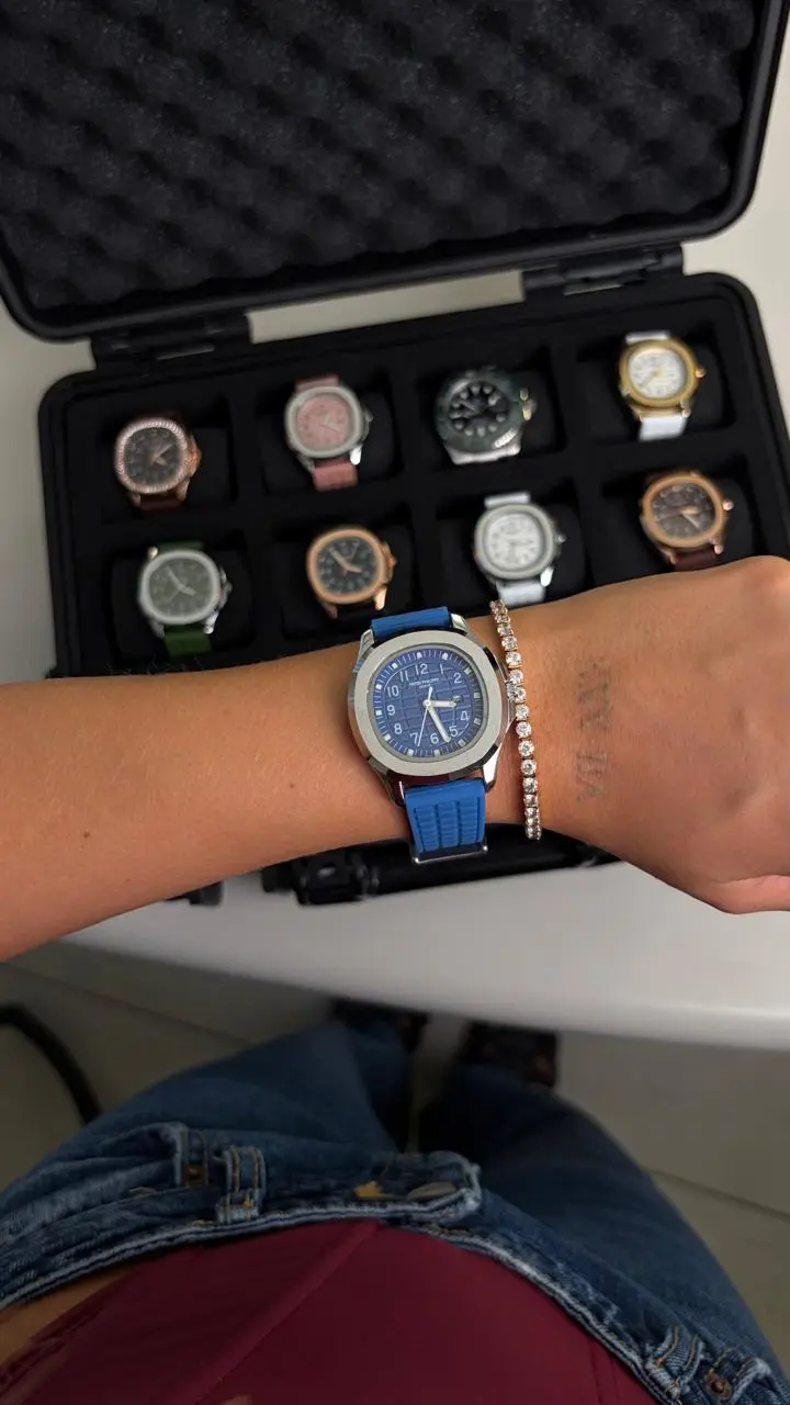 Reloj de pulsera para mujer con correa de caucho y fecha - realza tu estilo diario con elegancia y comodidad