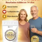 Empaque de vitamina D3 y K2 para salud ósea y cardiovascular, junto a una pareja de adultos mayores sonriendo sobre un fondo dorado cálido.