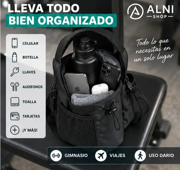 Bolso negro impermeable para gimnasio con portabotella central y bolsillos abiertos que organizan celular, audífonos, toalla y tarjetas.