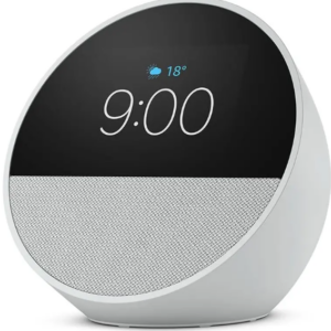 Parlante inteligente Super Bass blanco con pantalla circular que muestra reloj y clima, con acabado de tela gris texturizada.
