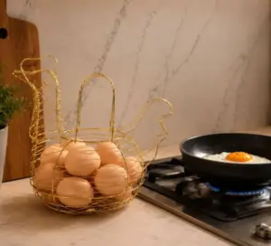 Canasta para Huevo Gallina Dorada Alambr