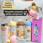 Cuatro termos kawaii de 600 ml con diseños de personajes, tapas de colores con relieve, pitillo integrado y llavero decorativo de goma.