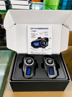 Intercomunicador Q58-Max para moto Bluetooth con pantalla y cancelación de ruido - Comunícate con claridad durante tus viajes en carretera
