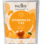 Bolsa metalizada con gomas de Vitamina D3 y K2 sabor naranja, de 120 unidades, decorada con ilustraciones de naranjas y un corazón brillante.