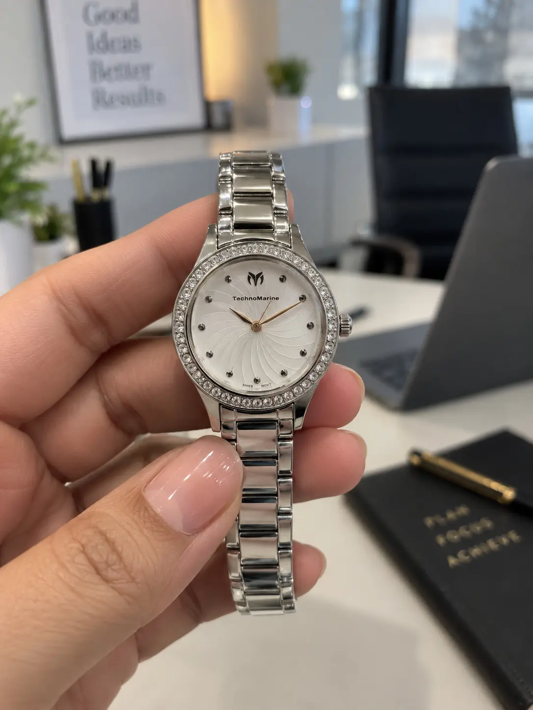 Reloj Technomarine de Acero Inoxidable para Dama - Realza tu elegancia en eventos formales