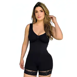 Powerbody con Encaje Seamless - Moldea tu Figura con Estilo Diario y Comodidad