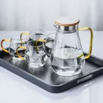 Set de jarra de vidrio de 1.8 litros con cuatro tazas a juego de 320 ml