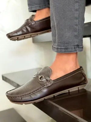 Mocasines de conducción en piel genuina con antifaz metálico - Disfrutas máxima comodidad y elegancia durante todo el día