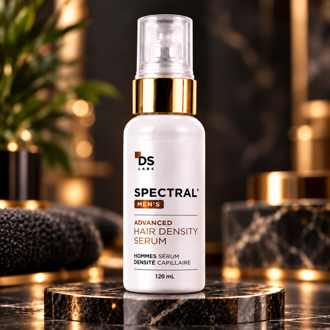 Sérum capilar Spectral Men Advanced Hair Density de 120 ml en botella blanca con dispensador dorado sobre base de mármol.