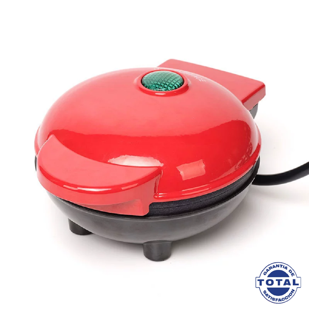 Mini waflera eléctrica roja brillante con luz verde superior, diseño circular compacto, manija frontal y base con patas antideslizantes.