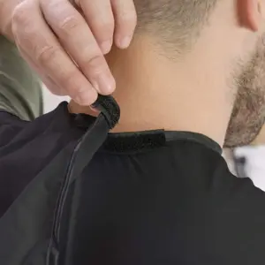 Delantal para afeitarse barba con ventosas para espejo - mantiene el baño limpio sin pelos