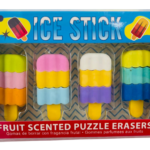 Caja con cuatro borradores escolares de goma con forma de paletas heladas de tres capas en colores variados y aroma frutal.