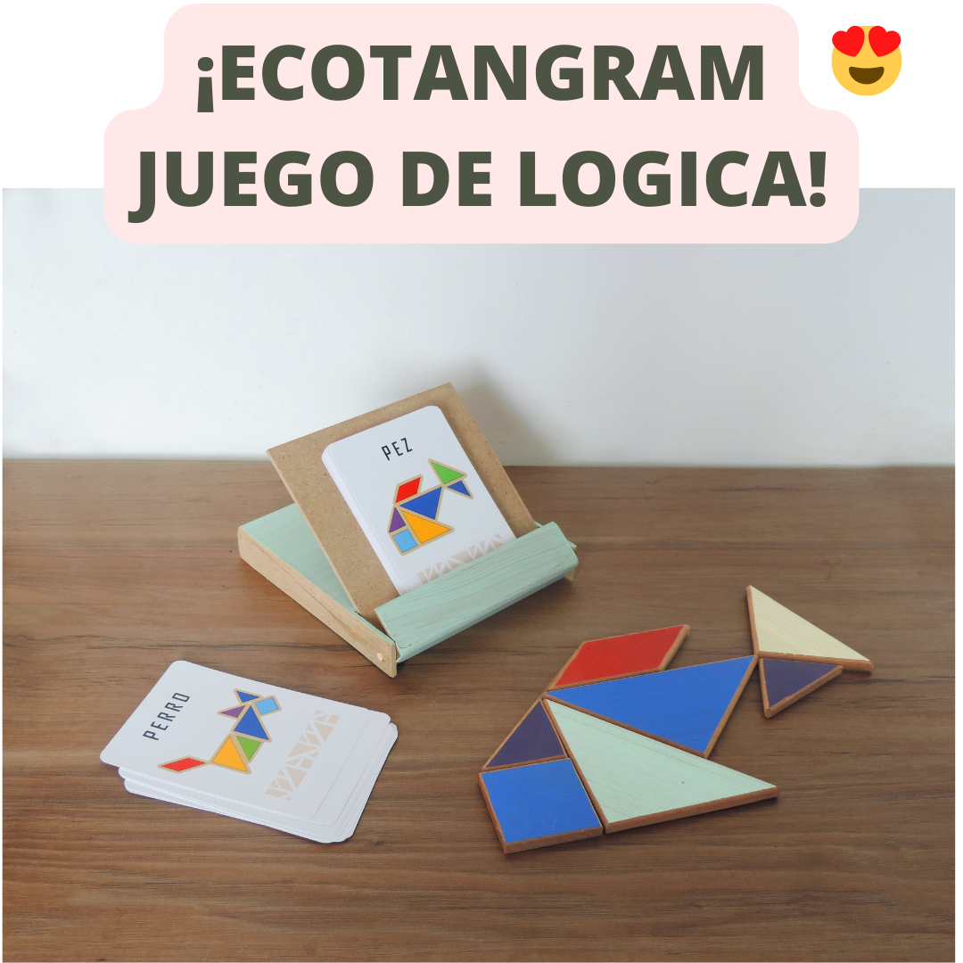Piezas de madera de colores formando un pez, tarjetas con figuras geométricas y soporte de madera, juego de ingenio Eco Tangram sobre mesa.