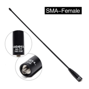 Antena Nagoya NA-771 negra para VHF/UHF con conector SMA hembra. Se muestra en ángulo con acercamientos de la base rotulada y el conector.
