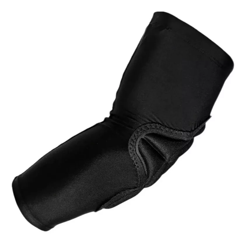 Codera de protección deportiva negra con acolchado de alta densidad en el codo, diseñada para absorber impactos y prevenir lesiones durante el entrenamiento.