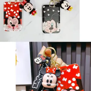 Porta carnet con llavero de Minnie y Mickey Mouse, incluye estuche rígido decorado, correa de mano y dije 3D del personaje a juego.