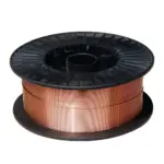 Carrete plástico con alambre de soldadura MIG calibre 0.30 y presentación de 1 kg en tono cobrizo brillante para unir acero