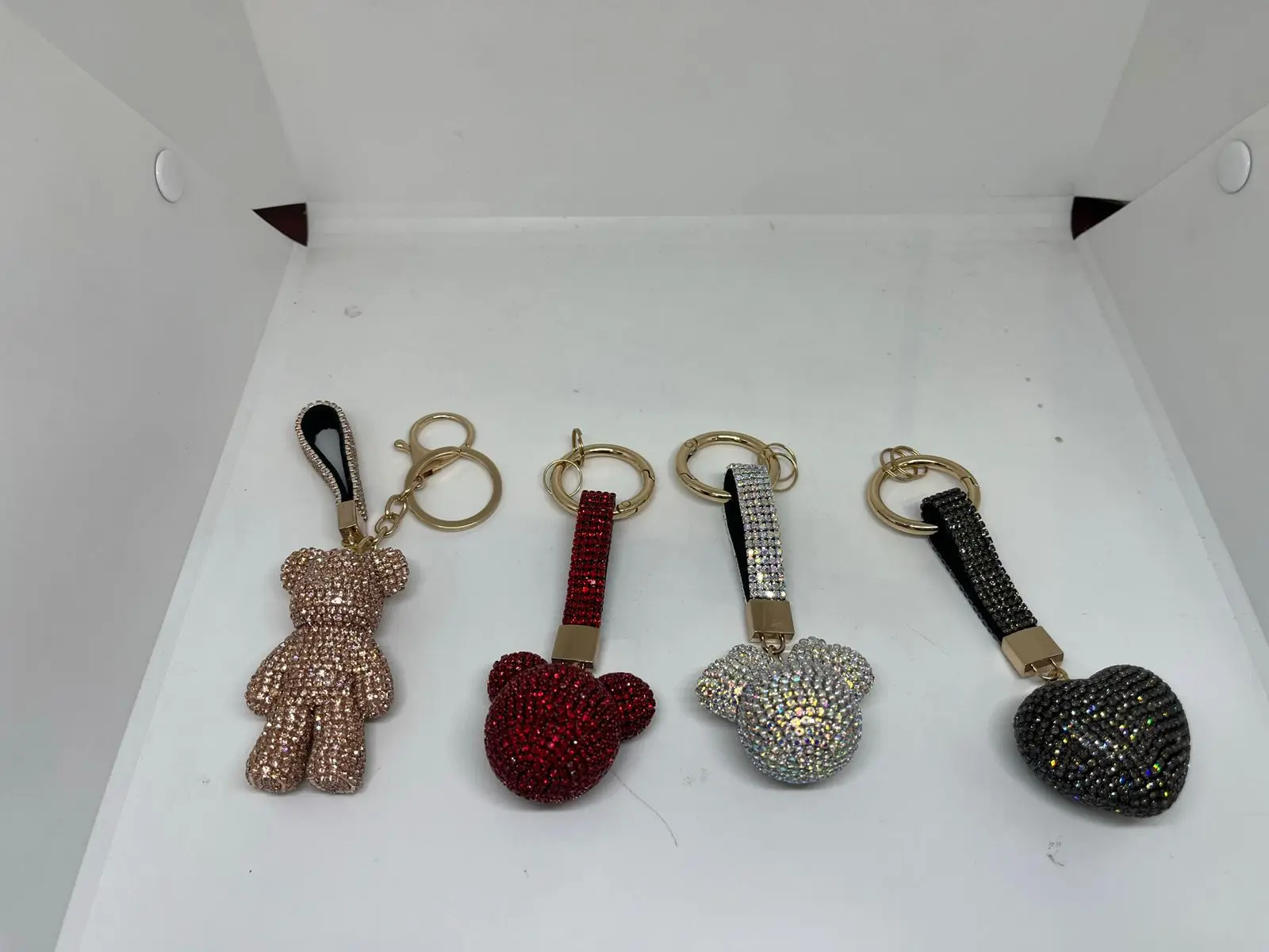 Set x2 Llavero metálico con diamantes de imitación para bolsos y llaves - Encuentra tus llaves fácilmente en el bolso y decora tus accesorios con elegancia - Imagen 3