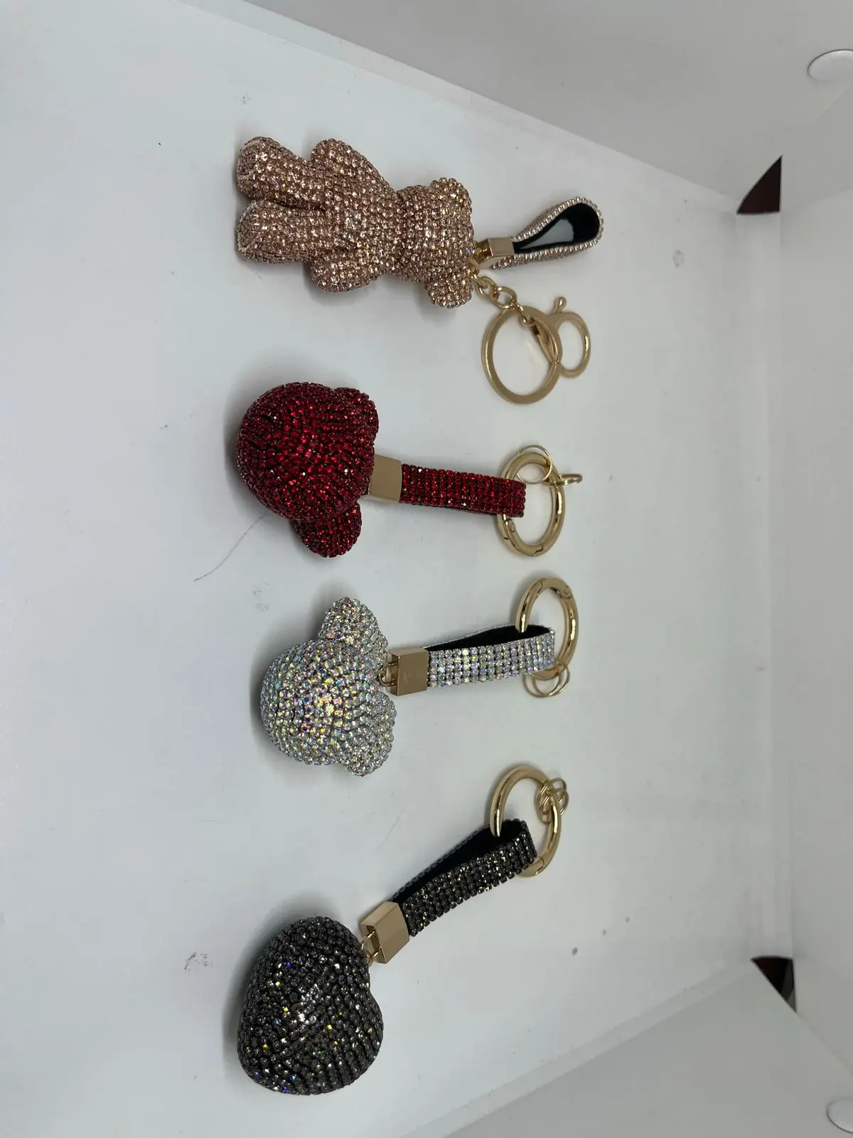 Set x2 Llavero metálico con diamantes de imitación para bolsos y llaves - Encuentra tus llaves fácilmente en el bolso y decora tus accesorios con elegancia - Imagen 2