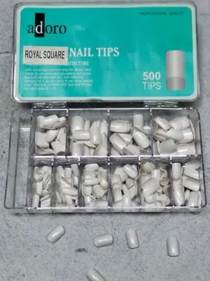 Uñas press on blancas forma cuadrada - Logras una manicura profesional en minutos