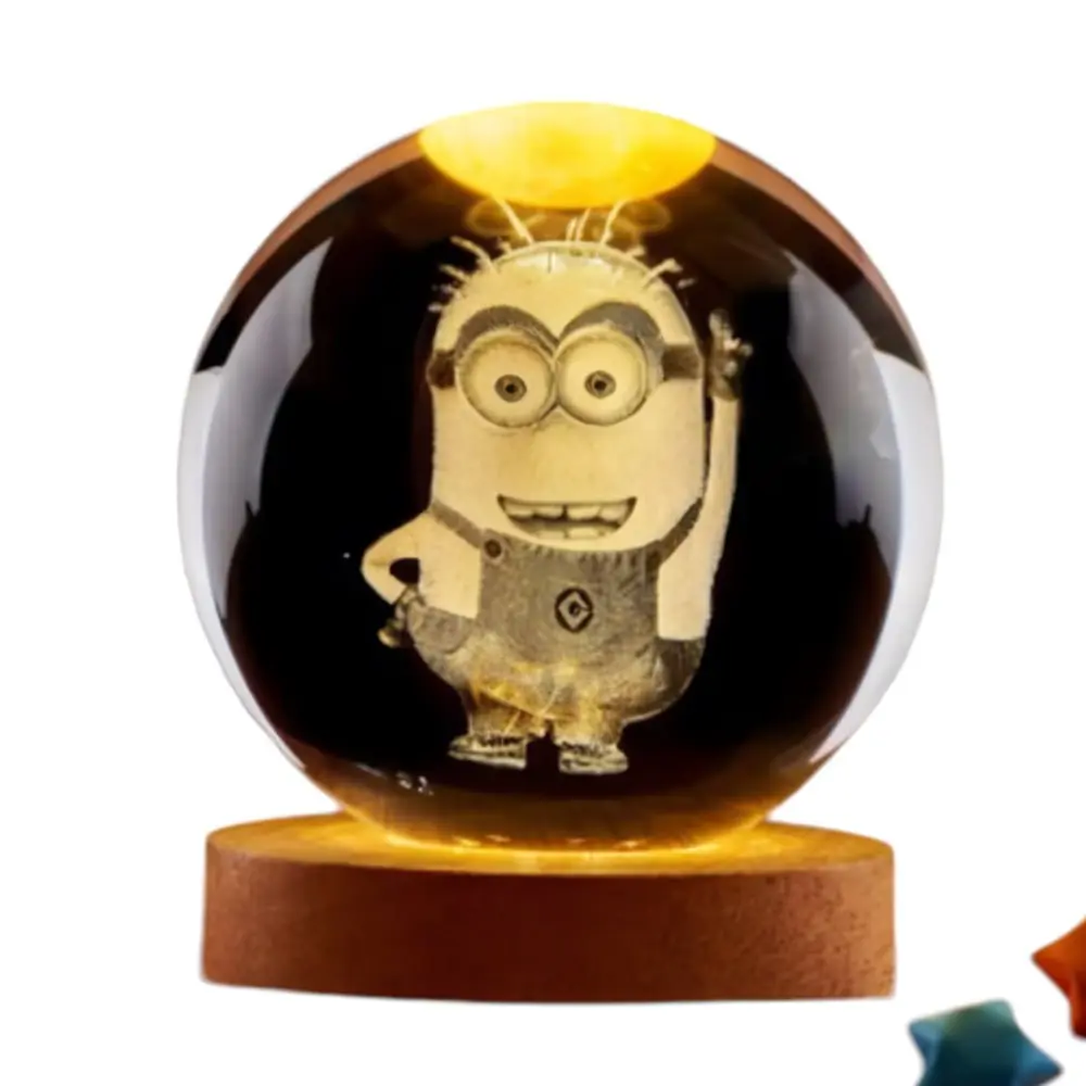 Set x2 Lámpara LED 3D de cristal diseño Minion con base de madera - Ilumina tu dormitorio con una luz suave y relajante