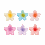 Set de seis pinzas para cabello en forma de flor hawaiana de colores translúcidos, amarillo, azul, blanco con naranja, rosado, lila y coral.