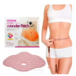 Parche reductor para abdomen en color rosa con diseño contorneado, caja de empaque y mujer midiendo su cintura.