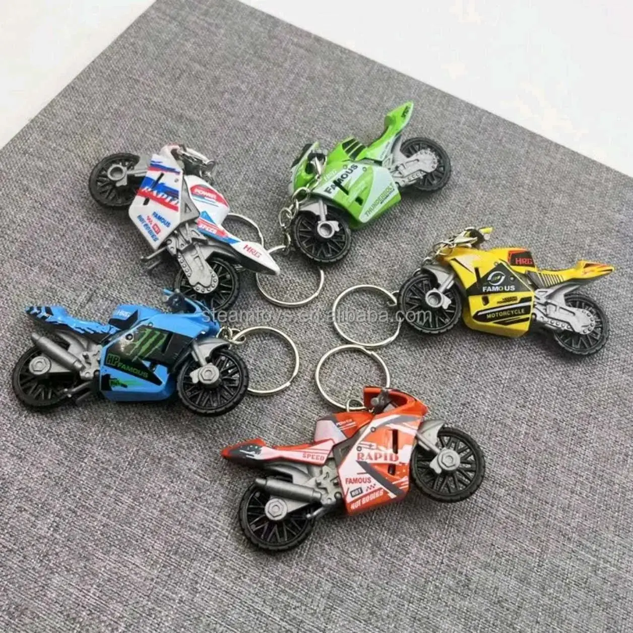 Set x2 Llavero metálico de motocicleta deportiva para llaves - Organiza tus accesorios diarios con estilo y seguridad