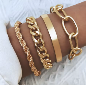 Set x4 Set de pulseras doradas de eslabones para mujer - Complementa tu estilo diario con elegancia