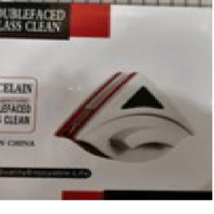 Limpiavidrios magnético triangular blanco y rojo para limpieza simultánea de ambas caras de ventanas, con diseño ergonómico para uso en altura.