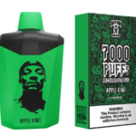 Vaper Death Row sabor Apple Kiwi, dispositivo verde y negro con silueta de rostro y caja con diseño paisley, 7000 puffs y recargable.