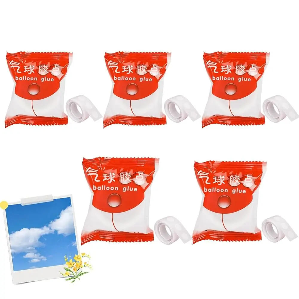 Cinco paquetes rojos de puntos de silicona fría para globos con rollos de adhesivo transparente para decoraciones y manualidades.