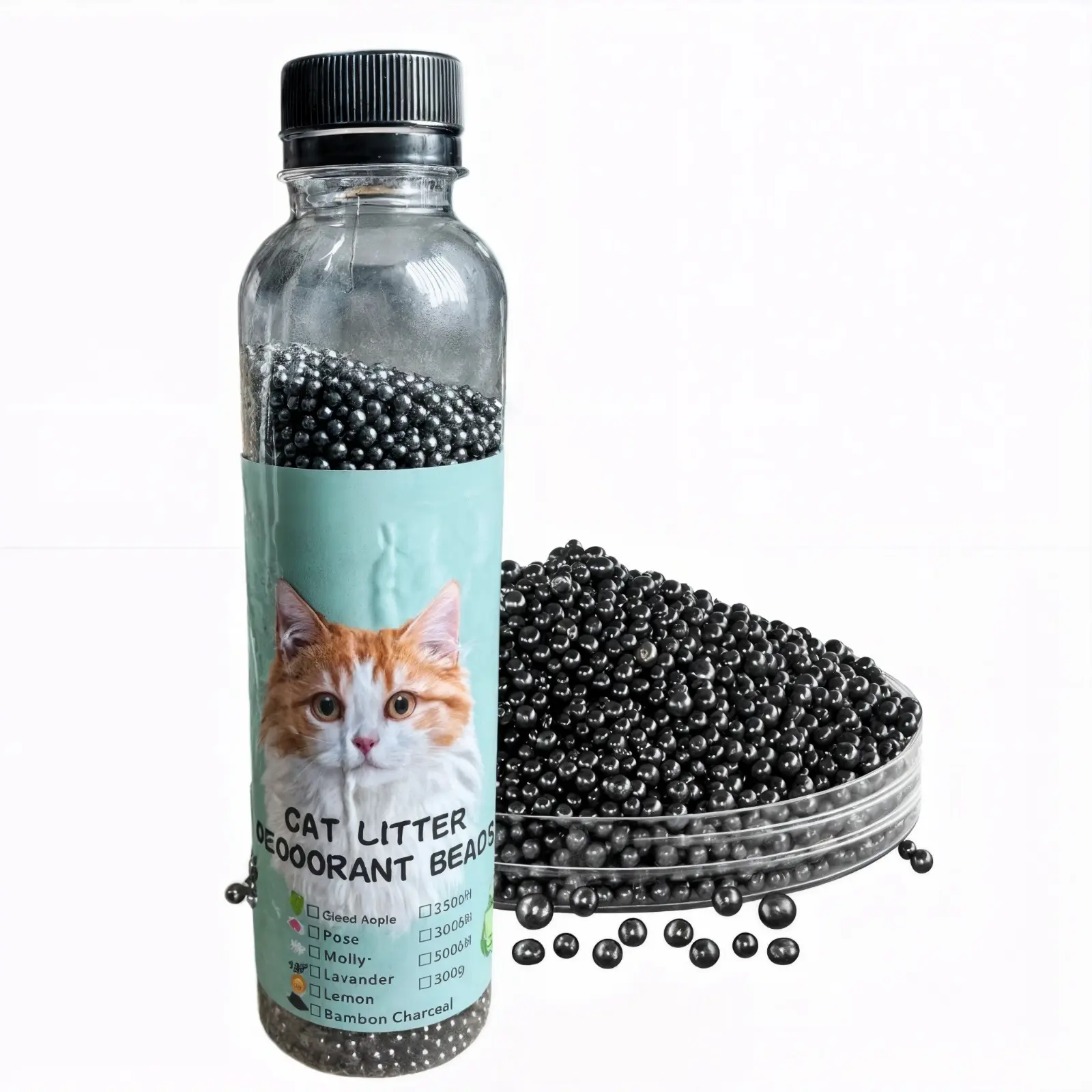 Botella transparente con perlas desodorizantes negras de carbón de bambú para arenero de gatos y pila de esferas al lado