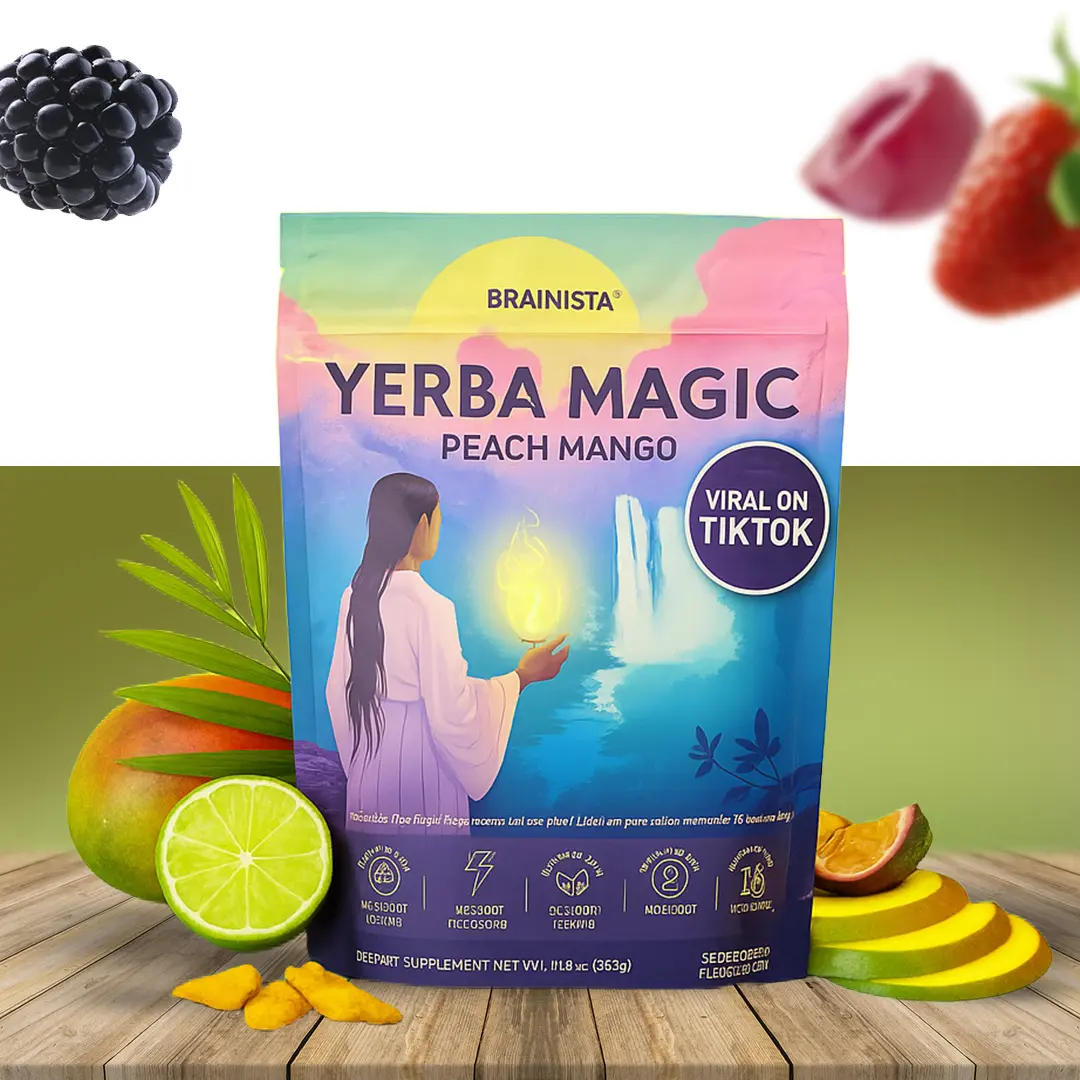 Bebida en polvo de yerba mate sabor melocotón y mango con adaptógenos, en bolsa resellable de 353 g, sobre una mesa de madera rodeada de frutas.