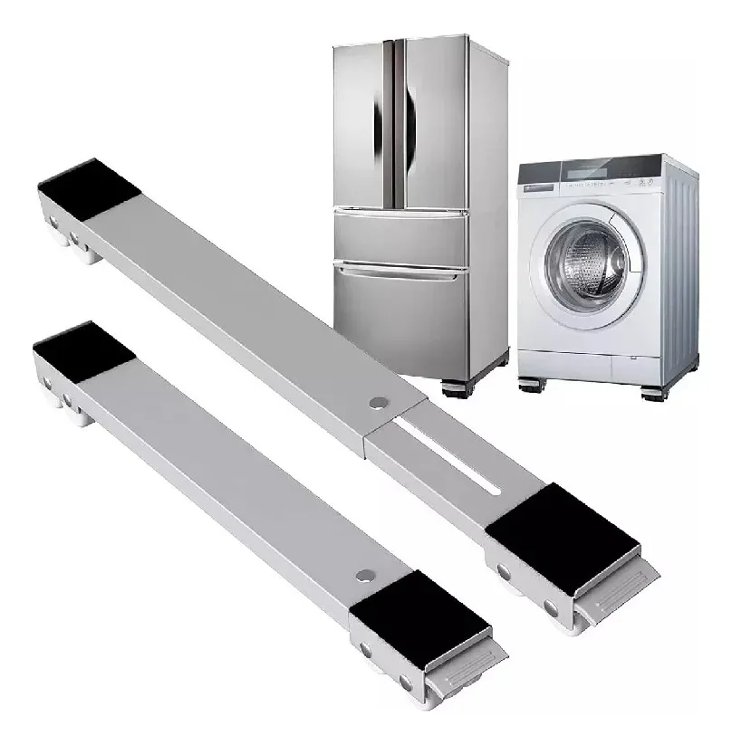 Par de bases metálicas plateadas ajustables con ruedas y frenos, diseñadas para desplazar refrigeradores y lavadoras, facilitando la limpieza del hogar.