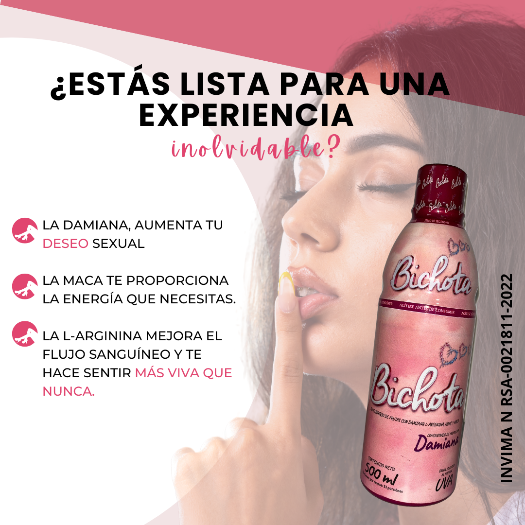 Bebida energizante femenina de frutas de 500 ml con maca y damiana, envase rosa con etiqueta decorada y mujer de fondo tocando sus labios.