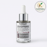Frasco gotero de vidrio con 30 ml de ampolla exfoliante Dr. Melaxin con arroz negro y niacinamida sobre fondo blanco.