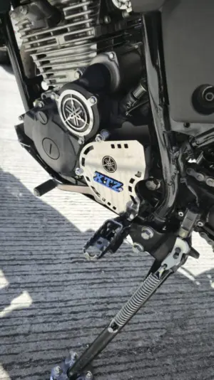 Set x2 Protector de motor de arranque en acero para Yamaha Xtz 250 - Resguarda los componentes contra impactos y personaliza tu motocicleta