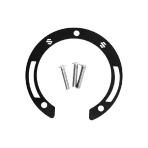 Anillo adaptador negro con logotipo Suzuki y tres tornillos metálicos para base de tanque de moto.