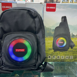 Bolso negro de tela con parlante circular y luces LED multicolor, marca FUYHX, modelo CH-M802, frente a su caja.