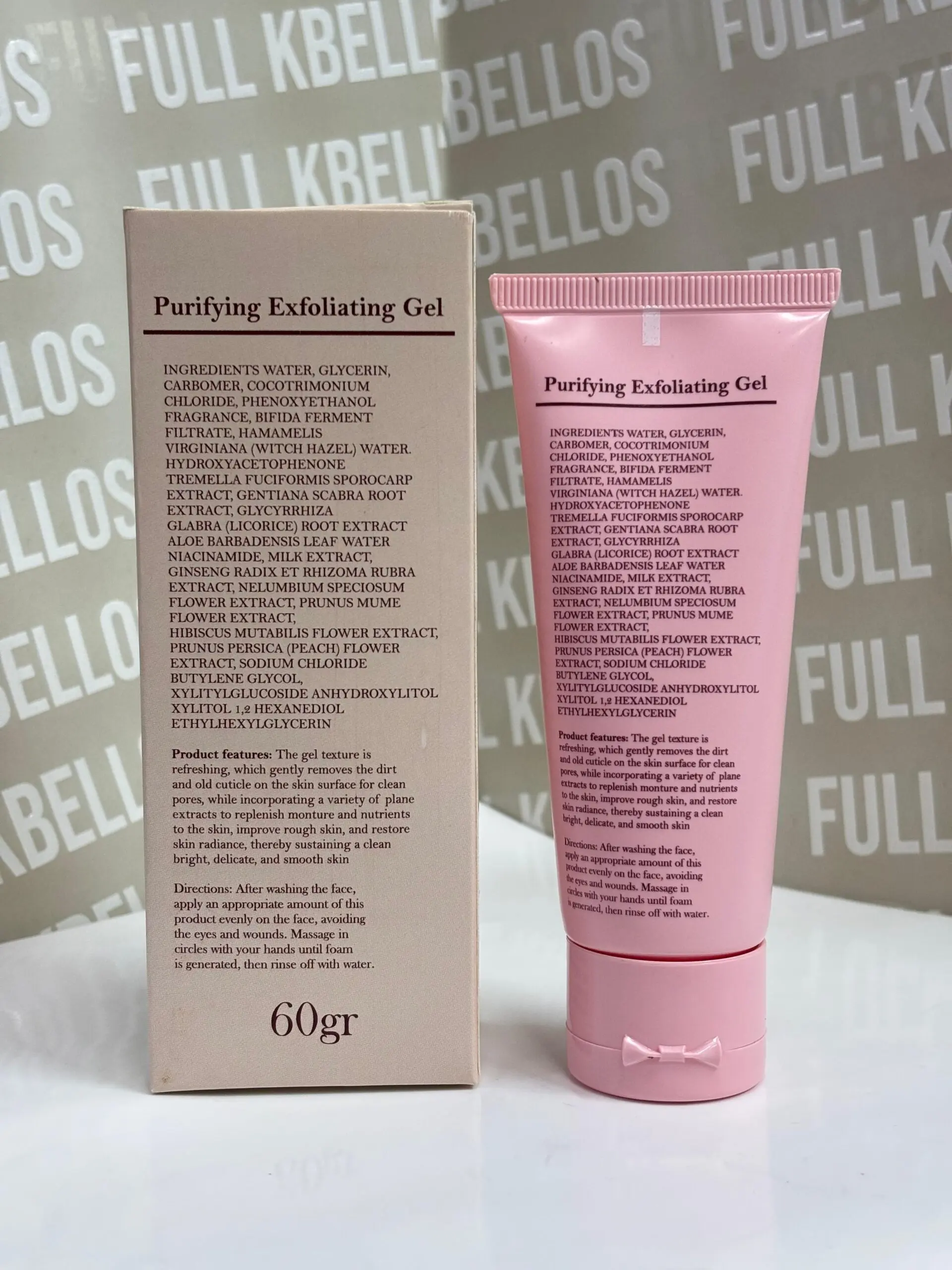 Gel exfoliante facial purificante rosado de 60 gramos junto a su caja, con texto detallado de ingredientes y uso.