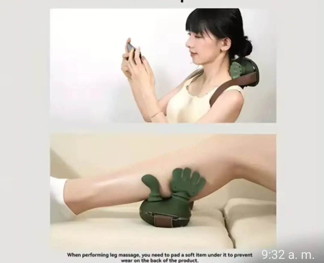 Masajeador ergonómico color verde oliva con diseño de manos, usado en el cuello por una mujer y sobre un sofá para masajear la pantorrilla.