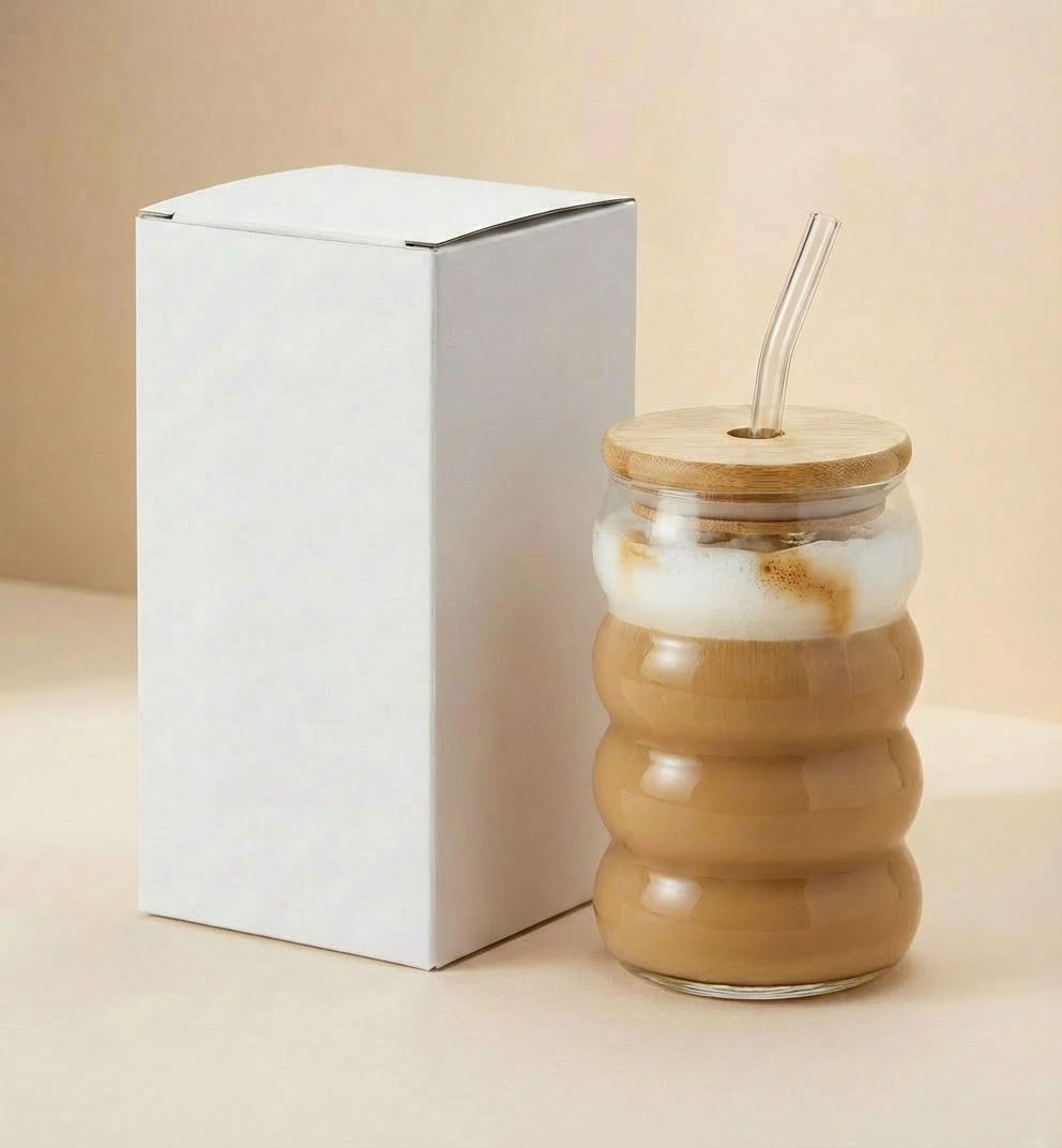 Set x2 Vaso ondulado de vidrio con tapa de bambú y pitillo - Disfruta tus bebidas frías y calientes sin derrames