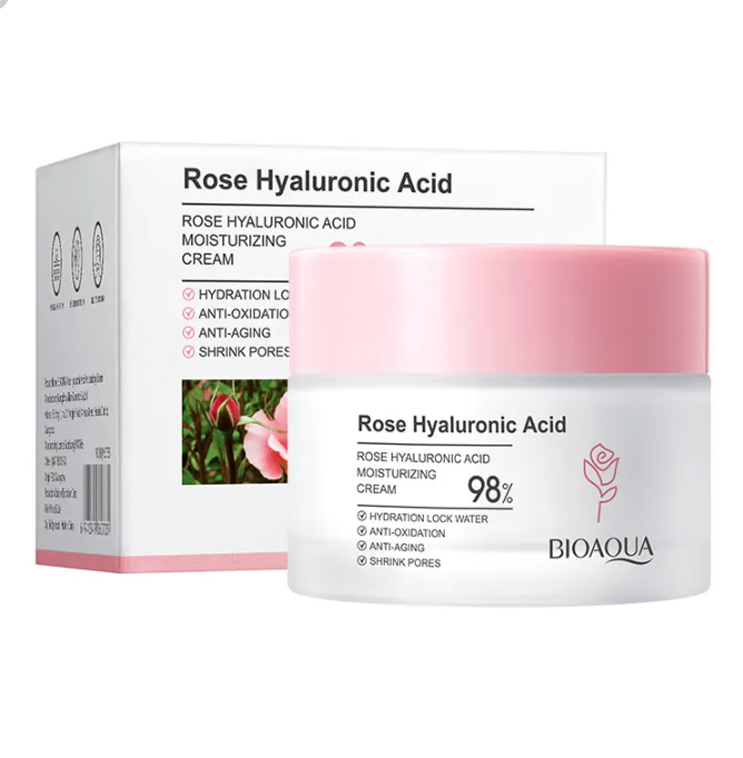 Crema hidratante facial con ácido hialurónico y rosa BIOAQUA de 98% en frasco blanco con tapa rosada y su caja blanca con de rosas.