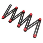 Regla de medición multiángulo de 12 segmentos en metal negro, con perillas de ajuste rojas, desplegada en zigzag y graduada.