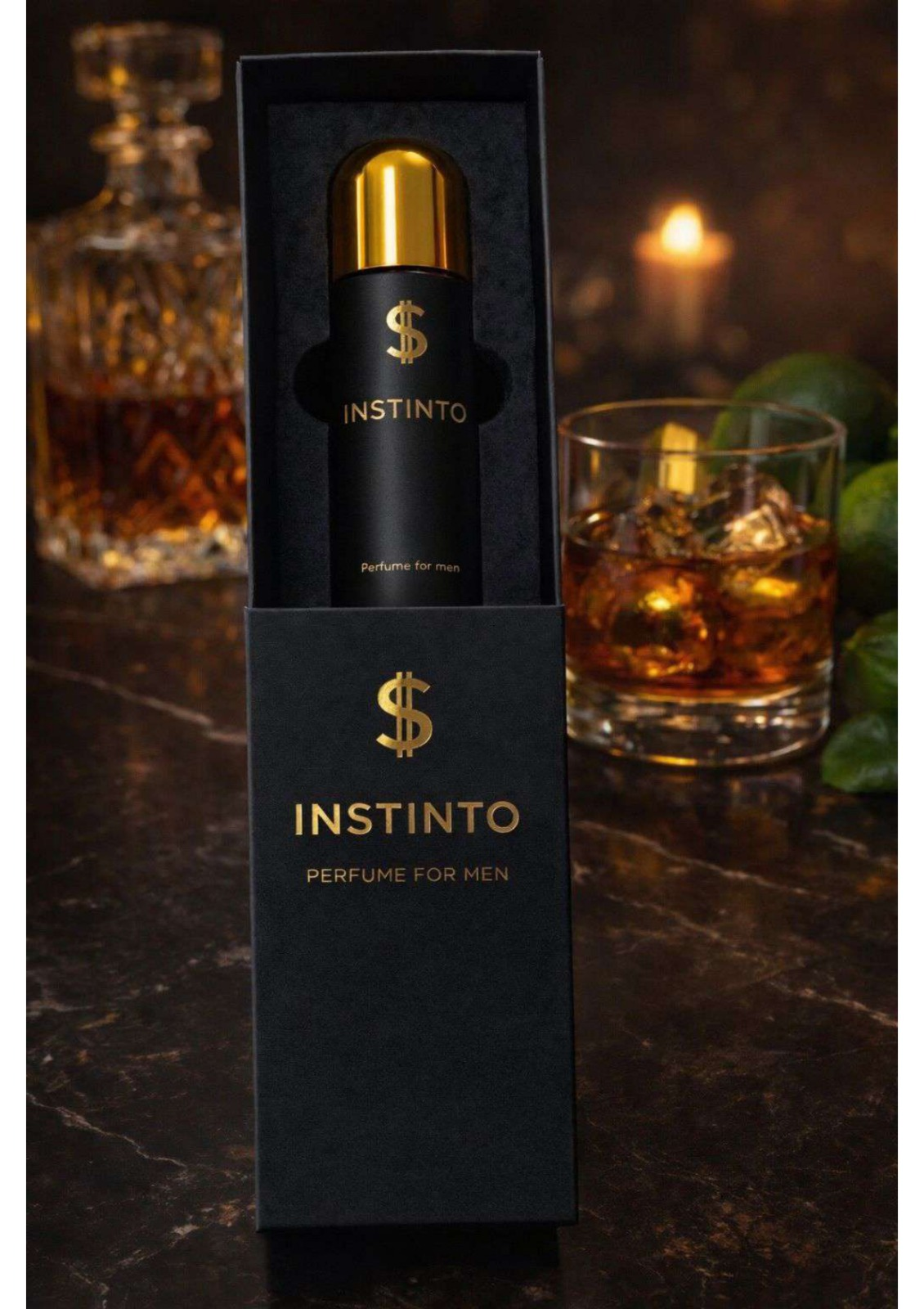 Perfume masculino Instinto en frasco negro con tapa dorada y logo de dólar, presentado en caja negra sobre mesa de mármol junto a un vaso de whisky.