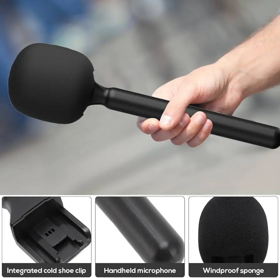 Adaptador de mano para micrófono negro con mango ergonómico, clip de zapata fría y espuma antiviento, con acercamientos de sus detalles.