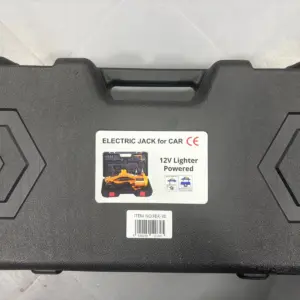 Maletín de transporte negro para gato eléctrico de 12V, incluye etiqueta con modelo FER-30, especificaciones de potencia y gráficos de uso para vehículos.